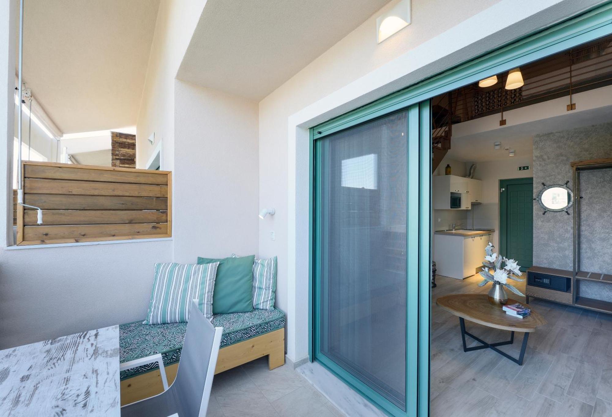 Alegria Suites Nikiti  Zimmer foto